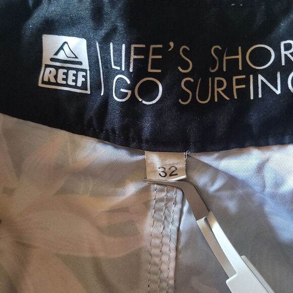 Reef Men's Floral Birds of Paradise Print Board Shorts Size 32 - Picture 4 of 9